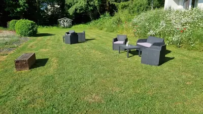 Ein Garten an der Unterkunft Seehotel