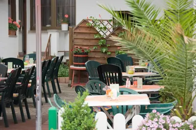 Ein Restaurant oder anderes Speiselokal in der Unterkunft Ferienwohnung Hörning