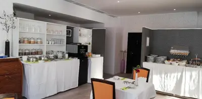 Küche/Küchenzeile in der Unterkunft City Hotel Neuwied