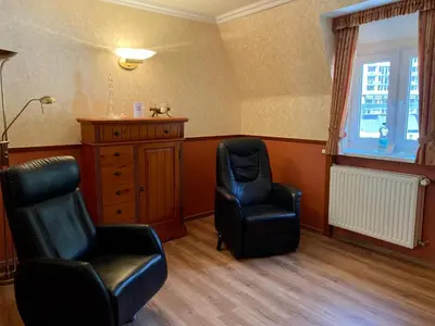 Ein Sitzbereich in der Unterkunft Haus Hohenzollern & Haus 'Ambiente