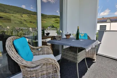 Ein allgemeiner Bergblick oder ein Berglick von der Ferienwohnung aus