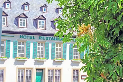 Das Gebäude in dem sich das Hotel befindet