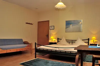 Ein Sitzbereich in der Unterkunft Hotel-Restaurant Moselblümchen