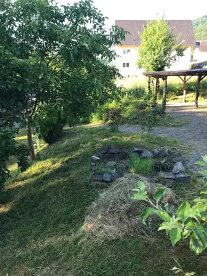 Ein Garten an der Unterkunft Moselina Ferienwohnungen