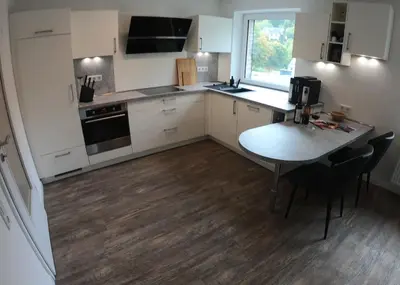 Küche/Küchenzeile in der Unterkunft Gemütliche Wohnung im Zentrum, Kaffeevollautomat, Smart TV