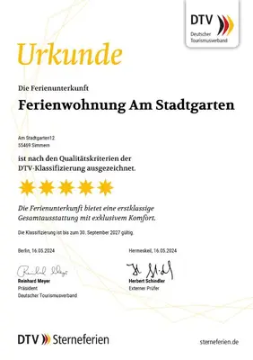 Ein Zertifikat, Auszeichnung, Logo oder anderes Dokument, das in der Unterkunft Am Stadtgarten ausgestellt ist
