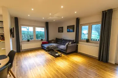 Ein Sitzbereich in der Unterkunft Südschleife Appartements - WLAN - Direkt am Ring
