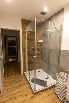 Ein Badezimmer in der Unterkunft Südschleife Appartements - WLAN - Direkt am Ring