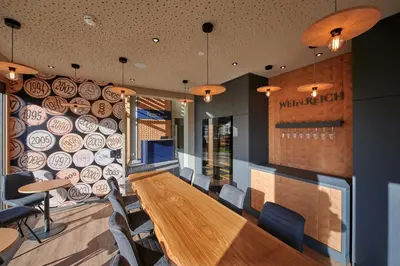 Ein Sitzbereich in der Unterkunft Kucher's Landhotel