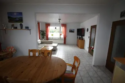 Ein Sitzbereich in der Unterkunft Komfort Ferienwohnung FEWO74-2