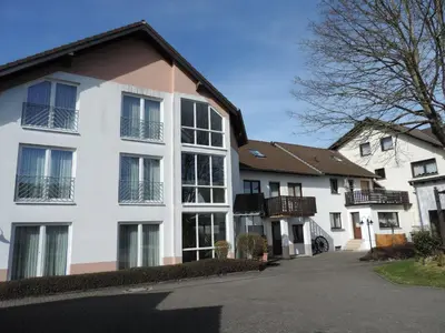 Das Gebäude in dem sich das Hotel befindet