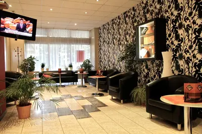 TV/Unterhaltungsangebot in der Unterkunft Opal Hotel