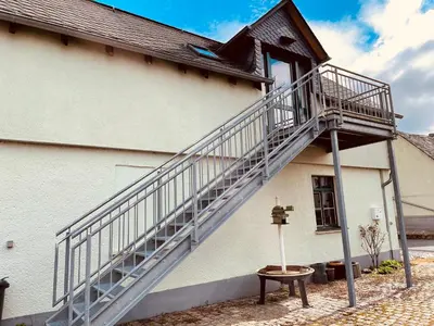 Das Gebäude in dem sich die Ferienwohnung befindet