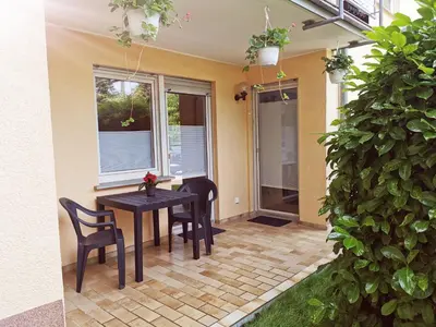 Ein Patio oder anderer Außenbereich in der Unterkunft Ferienwohnung Am Michelsbach