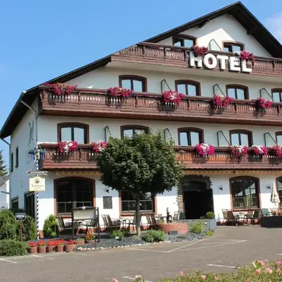 Alembra - Hotel zur Moselbrücke