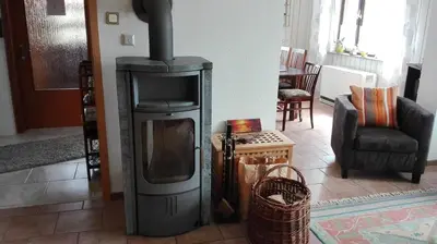 Ein Sitzbereich in der Unterkunft Ferienwohnung Natur und Steine