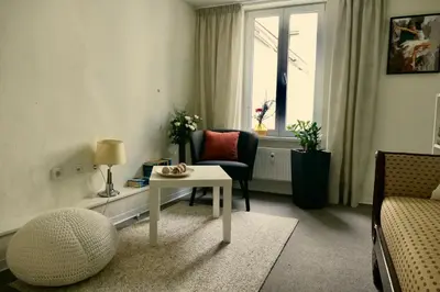 Ein Sitzbereich in der Unterkunft Wohnen am Ufer der Mosel in Trier
