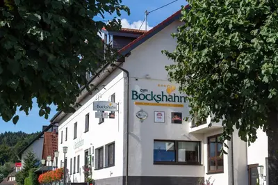 Das Gebäude in dem sich die Pension befindet