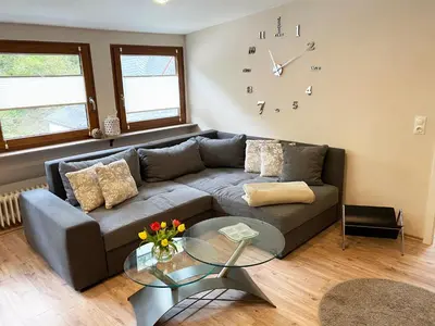 Ein Sitzbereich in der Unterkunft Ferienwohnungen Haus Gisela - Unterkunft Schlossberg