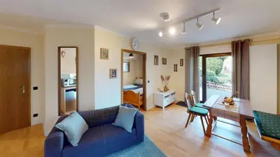 Ein Sitzbereich in der Unterkunft Ferienappartement WildeAhr - Urlaub beim Winzer!