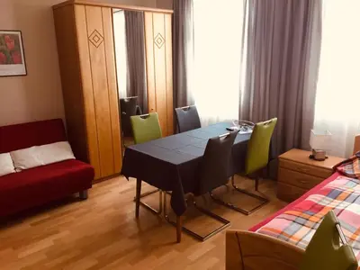 Ein Sitzbereich in der Unterkunft Gästehaus Albers