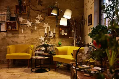 Ein Sitzbereich in der Unterkunft Hotel Berghof