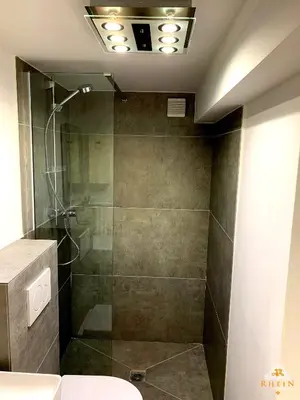 Ein Badezimmer in der Unterkunft Ruhiges Studio I Nähe WHU I WLAN