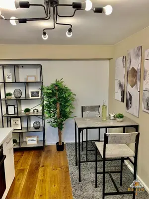 Ein Sitzbereich in der Unterkunft Ruhiges Studio I Nähe WHU I WLAN