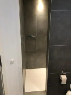 Ein Badezimmer in der Unterkunft Ferienwohnung Forneck am Rheingoldbogen