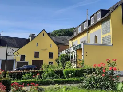 Das Gebäude in dem sich die Pension befindet