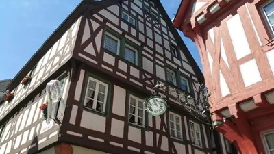Das Gebäude in dem sich die Ferienwohnung befindet