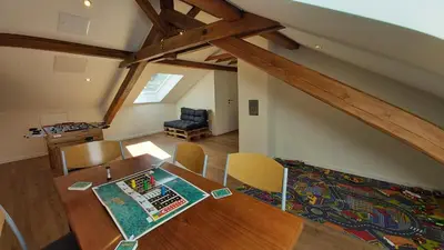 Ein Sitzbereich in der Unterkunft FeWo Waldblick