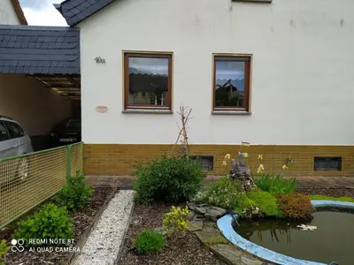 Ein Garten an der Unterkunft Haus Elfi