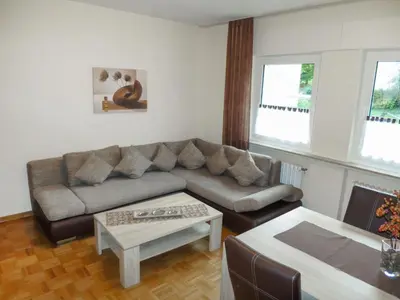 Ein Sitzbereich in der Unterkunft Apartment Weingut Krempel by Interhome