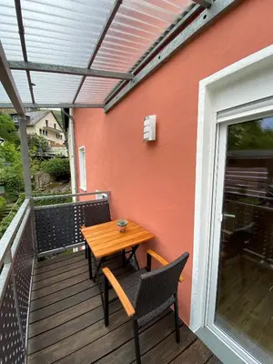 Ein Balkon oder eine Terrasse in der Unterkunft Ferienwohnungen am Wasserfall