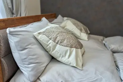 Ein Bett oder Betten in einem Zimmer der Unterkunft Ferienwohnungen Eifelstuben mit Charme - am See, nahe Burg