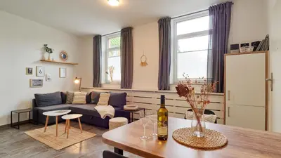 Ein Sitzbereich in der Unterkunft DTV-zertifizierte Ferienwohnung Kleine Moselruhe - zentral, für 3 Personen, Parkplatz & WLAN