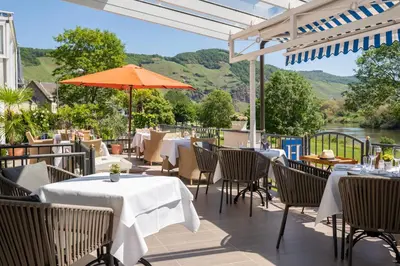 Ein allgemeiner Bergblick oder ein Berglick von des Hotels aus
