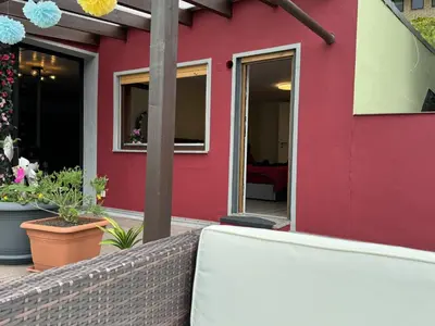 Das Gebäude in dem sich das Bed & Breakfast befindet