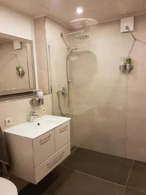Ein Badezimmer in der Unterkunft ELLA am Eifelsteig