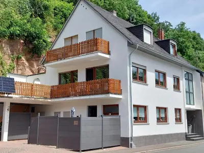 Das Gebäude in dem sich die Ferienwohnung befindet