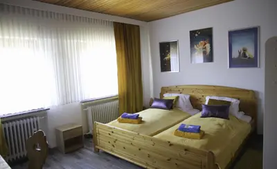Ein Bett oder Betten in einem Zimmer der Unterkunft Hotel-Restaurant Zum Burgkeller
