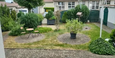 Ein Garten an der Unterkunft Ferienwohnung zur Töpferstube 2 - 2025