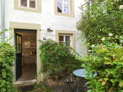 Ein Garten an der Unterkunft Living-in-History: Meister Carl Apartment