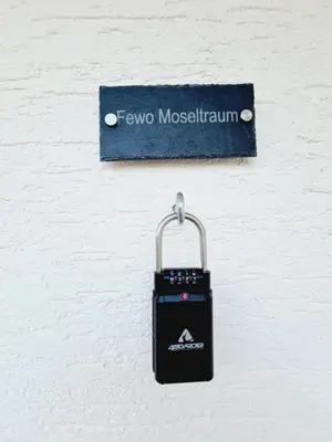 Ein Zertifikat, Auszeichnung, Logo oder anderes Dokument, das in der Unterkunft Moseltraum ausgestellt ist