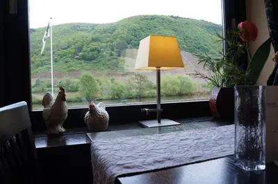 Ein allgemeiner Bergblick oder ein Berglick von des Hotels aus