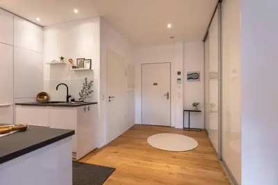Küche/Küchenzeile in der Unterkunft NEU MoselROYAL Luxus 2-4 Pers Design Klima