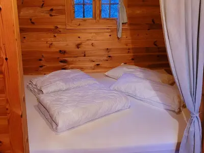 Ein Bett oder Betten in einem Zimmer der Unterkunft Pods Alte Schule