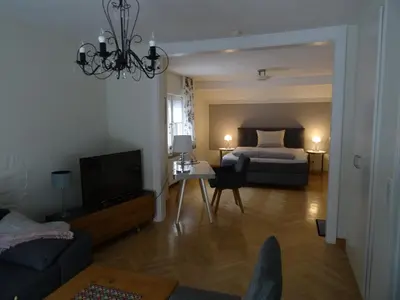 Ein Sitzbereich in der Unterkunft Gästehaus No. 3