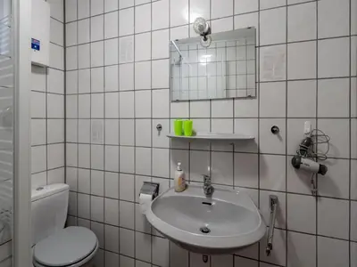 Ein Badezimmer in der Unterkunft Charmantes Ferienhaus nahe Moselufer